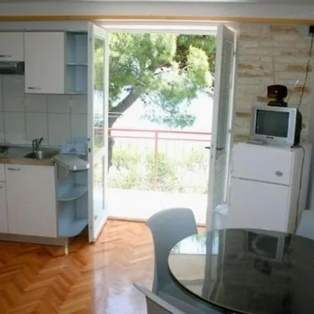Apartment Siesta Beachfront Duce