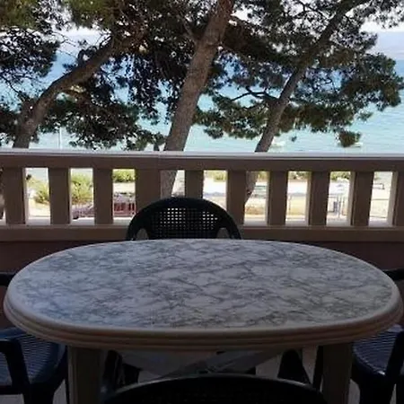 Siesta Beachfront Apartment