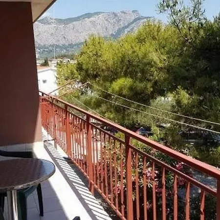 Siesta Beachfront Lägenhet Duće