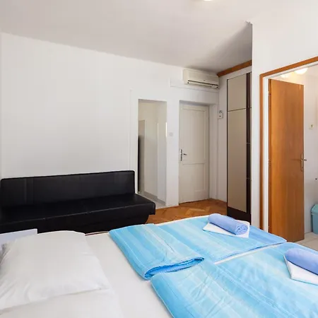 Siesta Beachfront Lägenhet *