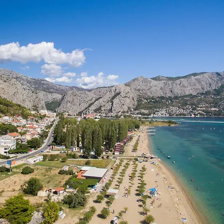 Siesta Beachfront Duće