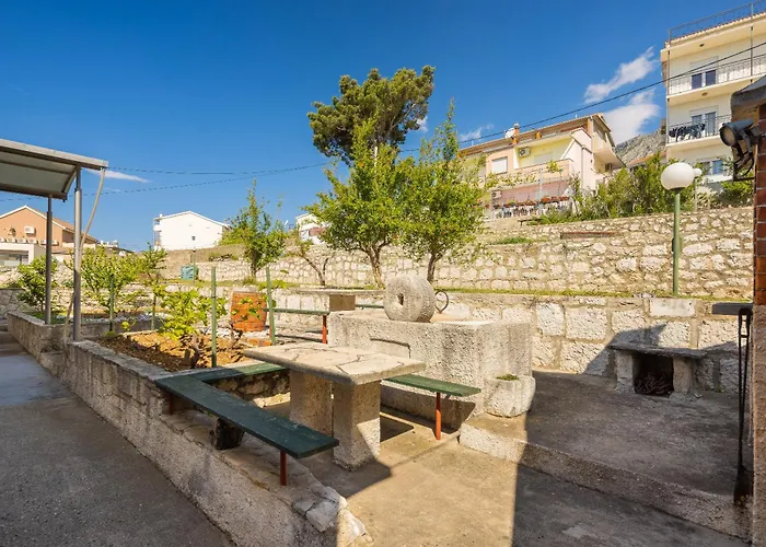 Siesta Beachfront Duće